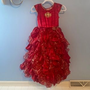 A darling gown that would make many little girls squeal in excitement.